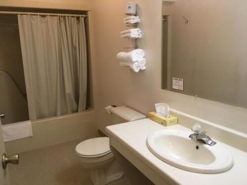 Value Host Marquette Hotel Ngoại thất bức ảnh